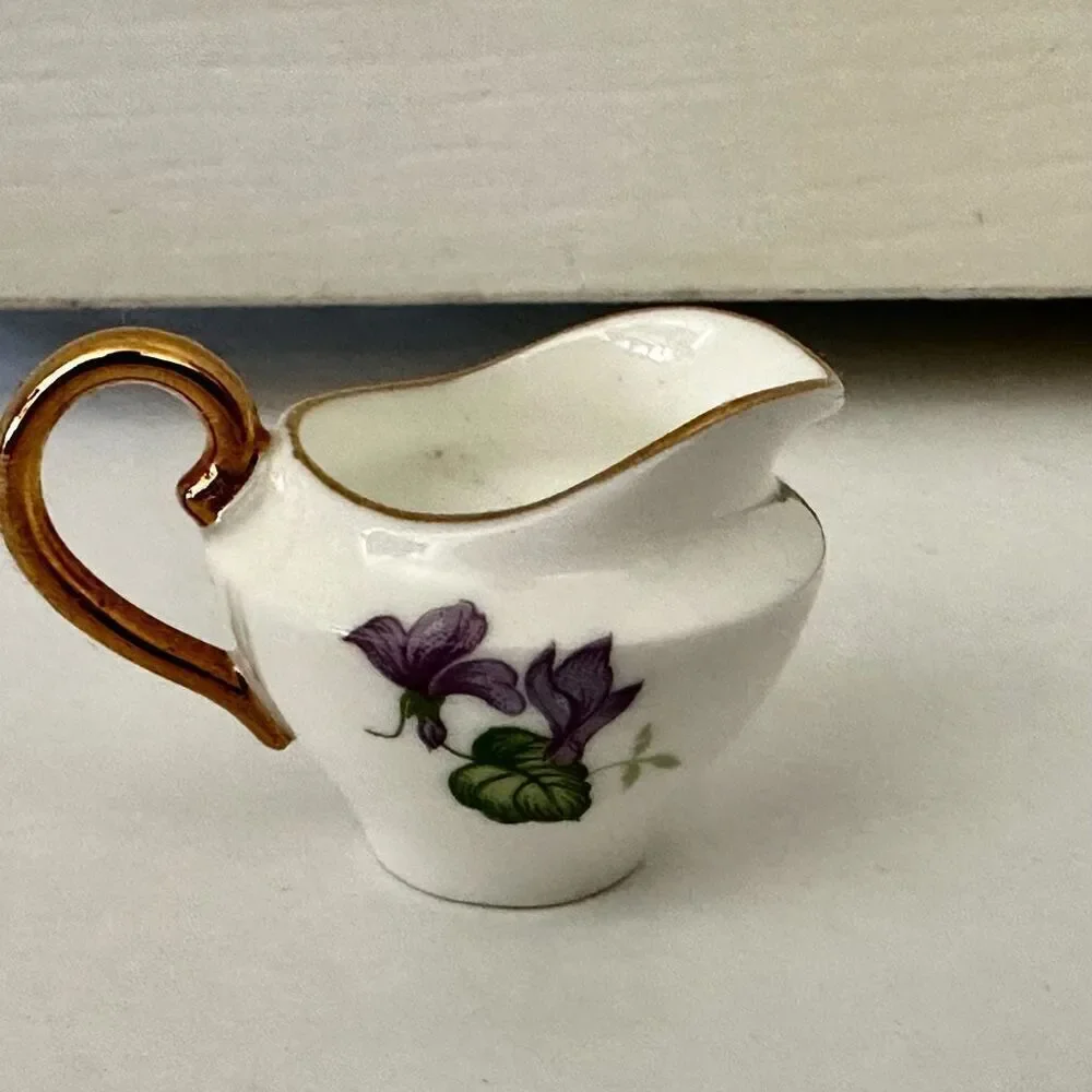 Maruri Masterpiece mini vintage creamer